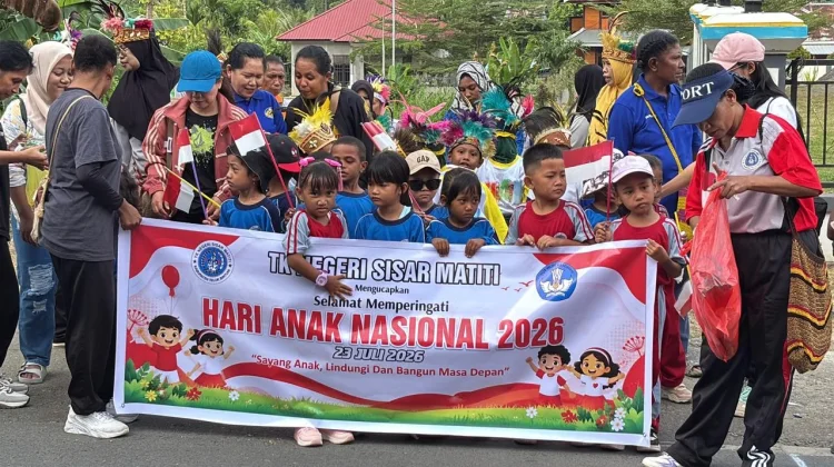 Bupati Bintuni Titip Pesan Pengasuhan Anak di Hari Anak Nasional