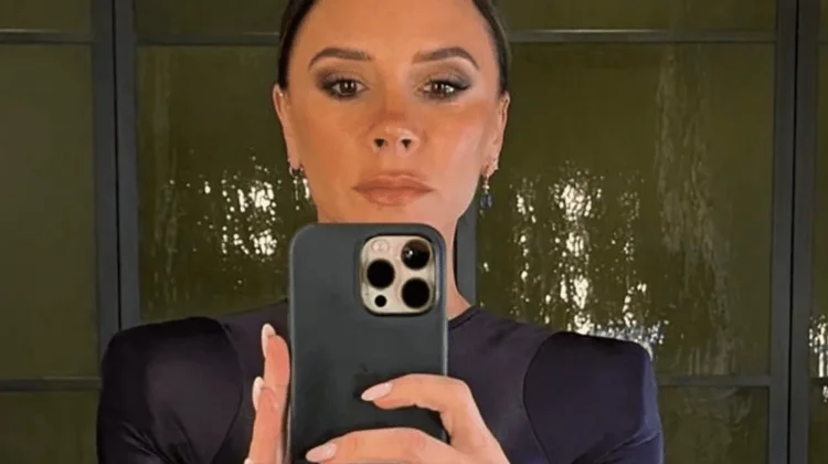 Kuku Kelopak Bunga Ala Victoria Beckham, Tren Manikur Elegan yang Sedang Digemari