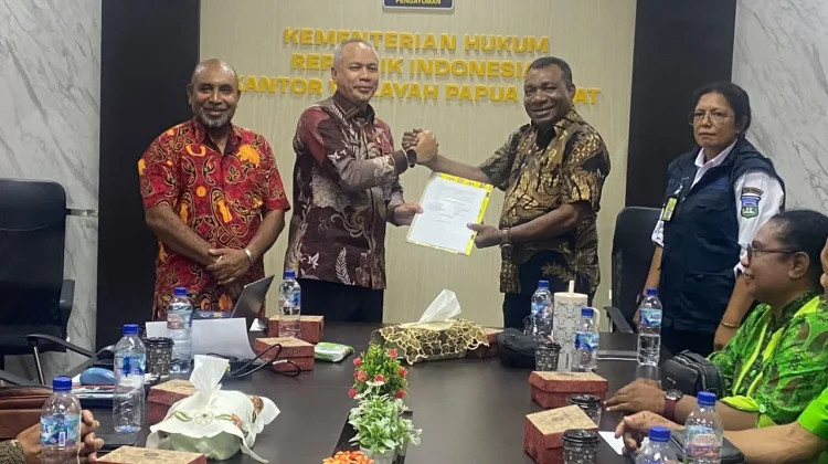 Kanwil Kemenkum Papua Barat Harmonisasikan Empat Ranperda Teluk Wondama
