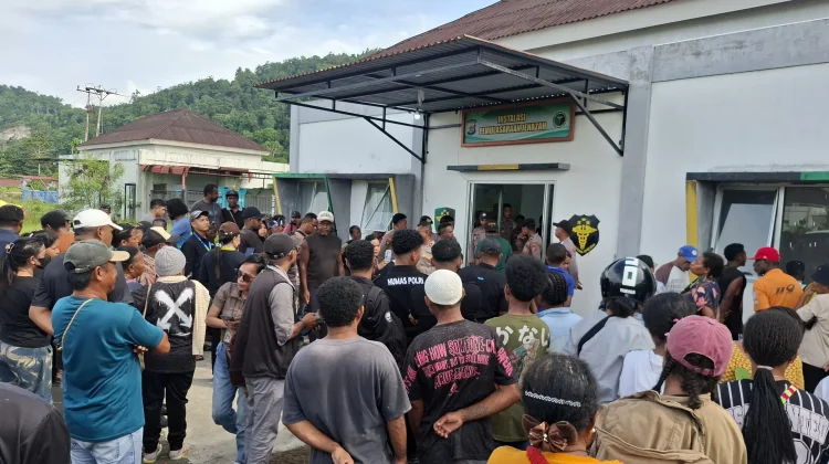 Warga Setia Menanti, Harapan Mengiringi Autopsi Jenazah Yanto Presenter TVRI