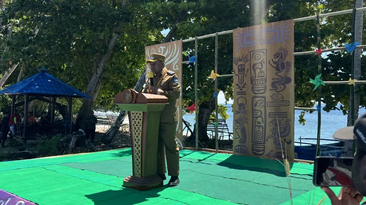 Bupati Manokwari Apresiasi Festival Manokwari Menari