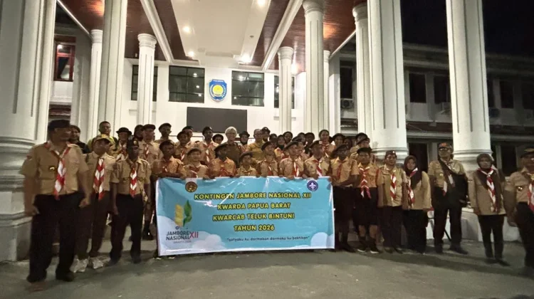 Bupati Lepas Puluhan Pramuka Bintuni ke Jambore Nasional 2026