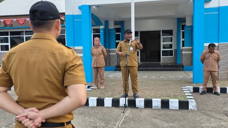 Dishub Bintuni Ajak Pegawai Perkuat Disiplin Sambut HUT RI Ke-81