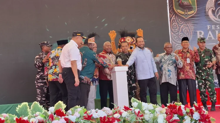 Festival Raimuti Jadi Ajang Promosi Budaya dan Wisata Papua Barat