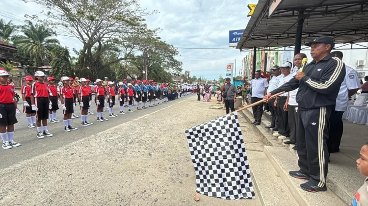 Gerak Jalan HUT RI di Bintuni Diikuti 41 Regu, Sekolah Keluhkan Persiapan Mendadak