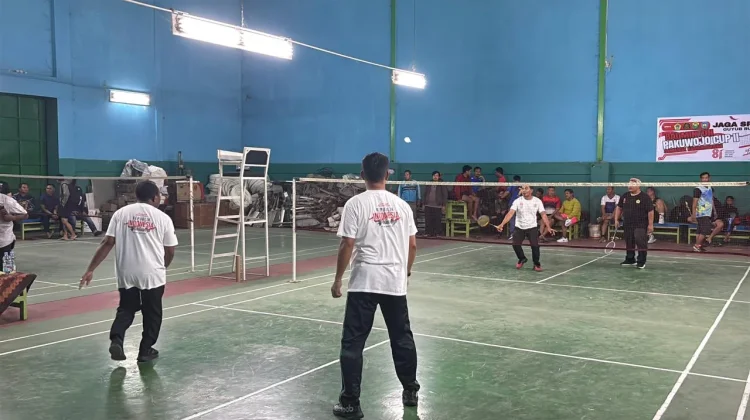 Pemuda Pakuwojo Meriahkan HUT RI dengan Turnamen Bulu Tangkis