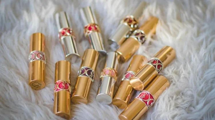 Tips Memakai Lipstik Nude agar Tidak Terlihat Pucat