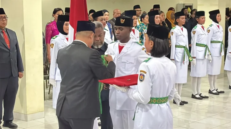 Resmi Dikukuhkan, Paskibraka Bintuni Siap Emban Tugas Negara