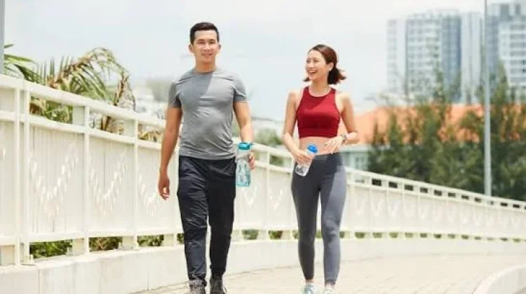 Sering Jalan Kaki? Ini Dampaknya bagi Kesehatan