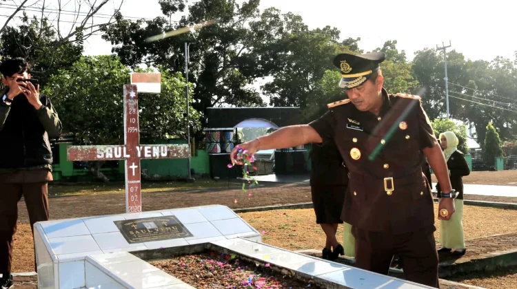 Kajati Papua Barat Ziarah ke TMP Trikora Sanggeng, Kenang Jasa Para Pahlawan