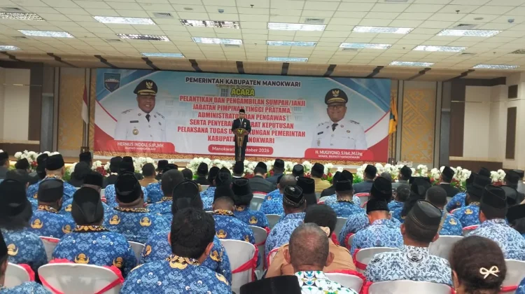 361 Pejabat Pemkab Manokwari Dilantik, Bupati Tekankan Kinerja dan Pelayanan