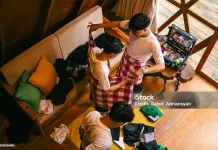 Asal Mula Sarung: Busana Tradisional yang Mendunia