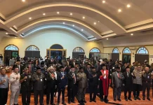 Perkuat Otsus, Kakanwil Kemenkum Papua Barat Hadiri Paripurna DPR Papua Barat