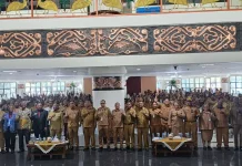 Gubernur Papua Barat Beri Arahan kepada ASN dalam Ibadah Bersama