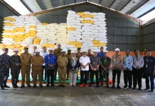 Kapolda Papua Barat Dampingi Gubernur Pantau Mudik Lebaran