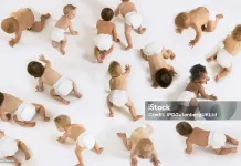 Gaya Merangkak Bayi Ternyata Beragam dan Unik