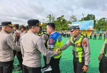 Kapolres Teluk Bintuni Pimpin Apel dan Halalbihalal