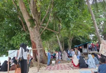 Pasir Putih Jadi Favorit Wisata Libur Paskah di Manokwari