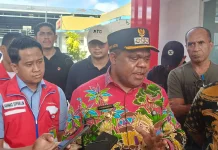 Bupati Manokwari Ingatkan Warga Tidak Timbun BBM dan Gunakan Jalur Resmi