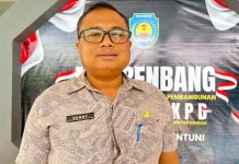 Dikbudpora Teluk Bintuni Salurkan Bantuan Pendidikan Lebih Cepat