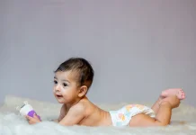 5 Cara Melatih Anak Tengkurap