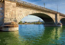 ketika London Bridge menyeberang ke negeri paman sam