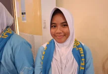 Lulusan SMA di Manokwari Tunaikan Haji Gantikan Almarhum Ayah