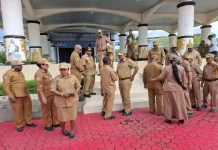 Wagub Papua Barat Soroti Disiplin ASN, Ancam Sanksi bagi Pimpinan OPD