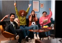 Begadang Nonton Piala Dunia? Terapkan 4 Tips Ini agar Tetap Fit