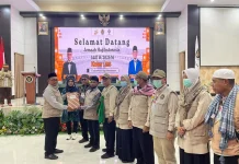 Kakanwil Kemenhaj Papua Barat Sambut Kepulangan Jamaah Haji Kloter UPG 25