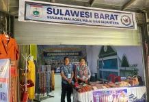 Dari Mamasa hingga Mamuju Tenun Sulawesi Barat Warnai Pameran Pesparawi XIV