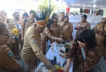 Gubernur Papua Barat Ajak Asn untuk Melariskan UMKM