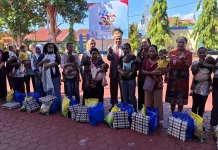 Peringati Harganas ke-33, BKKBN Papua Barat Serahkan Paket Nutrisi GENTING