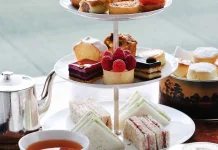 Perbedaan Evening tea dan High tea sejarah, tradisi dan cara penyajiannya.