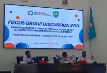 Ombudsman Papua Barat dan Pemerintah Teluk bintuni melakukan FGD