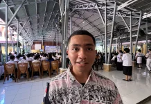 Ketua OSIS SMA N 1 Manokwari Sambut Antusias Siswa Baru
