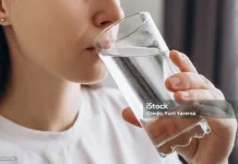 Bangun Pagi Lebih Sehat dengan Membiasakan Minum Air Putih