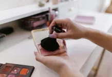 Warna blush on yang bikin wajah tampak lebih segar dan awet muda