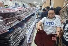 Penjualan Perlengkapan Sekolah di Grand Zam Zam Manokwari Meningkat