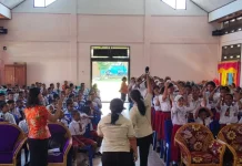 Kemenag Teluk Wondama Tanamkan Nilai Moderasi Beragama kepada Siswa Baru.