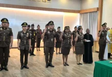 Pelantikan Delapan Pejabat Kejari Manokwari Dorong Semangat Keberagaman