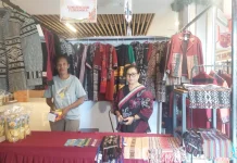 Flobamora Perkenalkan Tenun Timor Lewat Pameran Budaya