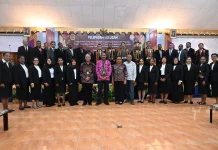 Universitas Papua Lepas 33 Lulusan Pascasarjana