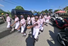99 Peserta Tingkat Pelajar Meriahkan Gerak Jalan HUT RI ke-81 di Manokwari