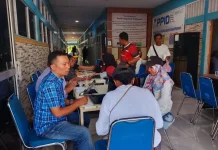 Harmoni dalam Aksi: Warga Manokwari Manfaatkan Layanan Cek Kesehatan Gratis