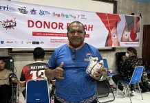 Amus Atkana Ikut Donor Darah di RRI Fest
