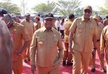 Gubernur Dominggus Minta Pimpinan OPD Pastikan ASN Bekerja Optimal