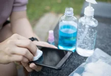 Awas, Handphone Bisa Jadi Sarang Kuman