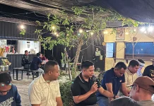 Ngopi Bareng Wartawan, Kapolres Bintuni Serap Masukan Publik