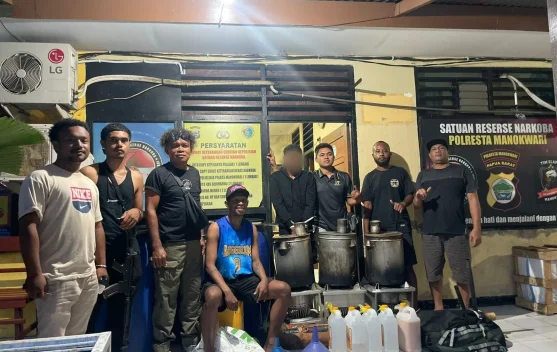 Polresta Manokwari Ungkap Produksi Miras Cap Tikus Ilegal